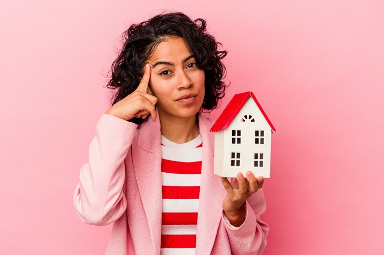 SHOULD I BUY A HOME NOW OR WAIT? FACTORS TO CONSIDER WHEN MAKING YOUR DECISION  2023